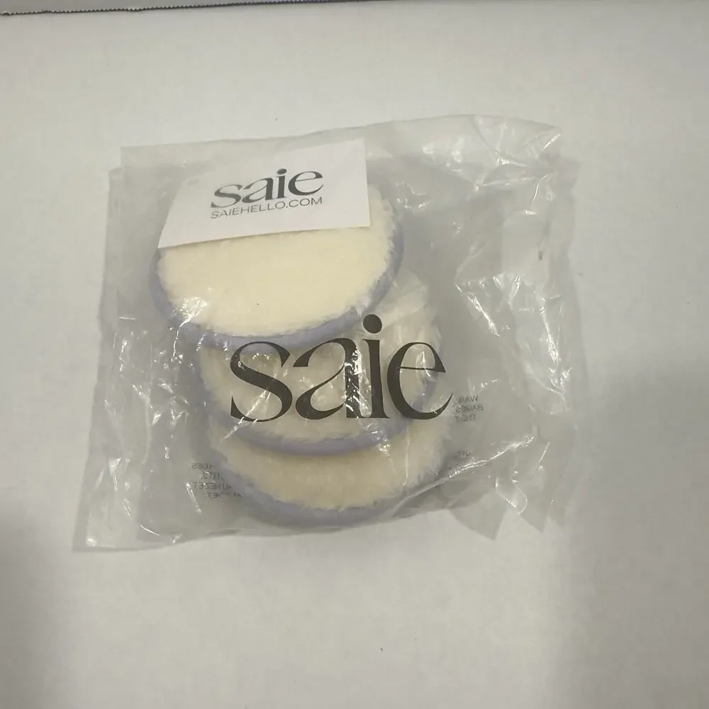 SAIE Reusable Beauty Rounds Set of 3 NEW Unused Machine Washable Thick Fluffy